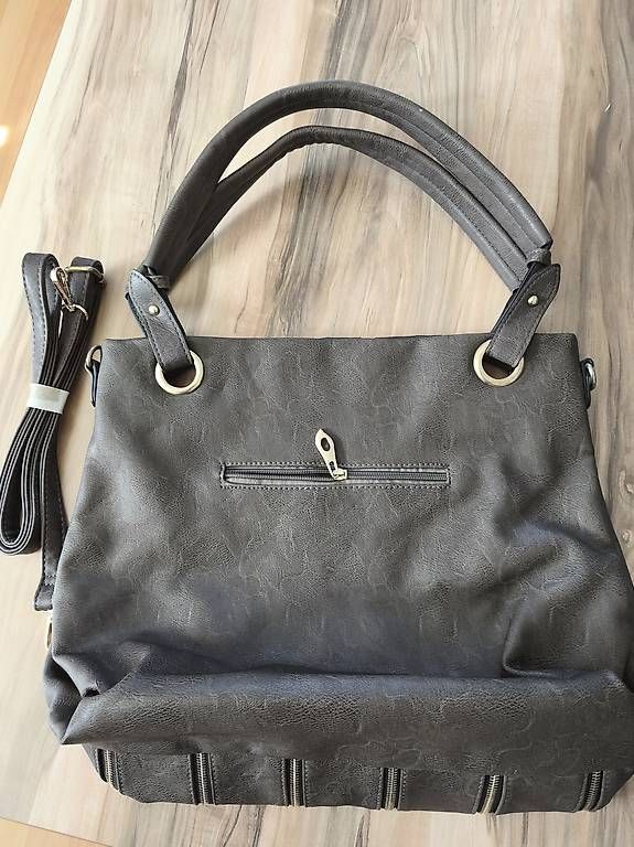 Borse da donna: Tasche neu – Nuovo e nell'imballaggio originale da Kaisten venduto da lys_zzy8 2