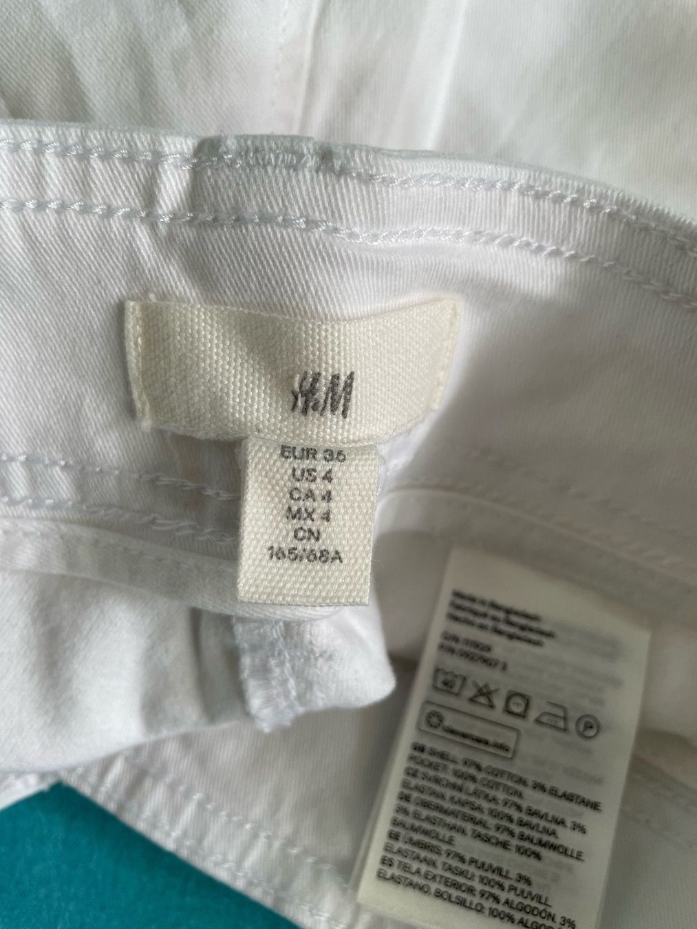 H&M Hosen: H&M Shorts 2 Stück – Gebraucht aus Basel von Robyn20 9