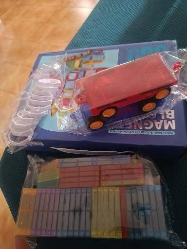 Kit di costruzioni: Neu Magnetic Building Puzzle -60 pcs – Nuovo (secondo la descrizione) da Glattbrugg venduto da ann_hy2y 1
