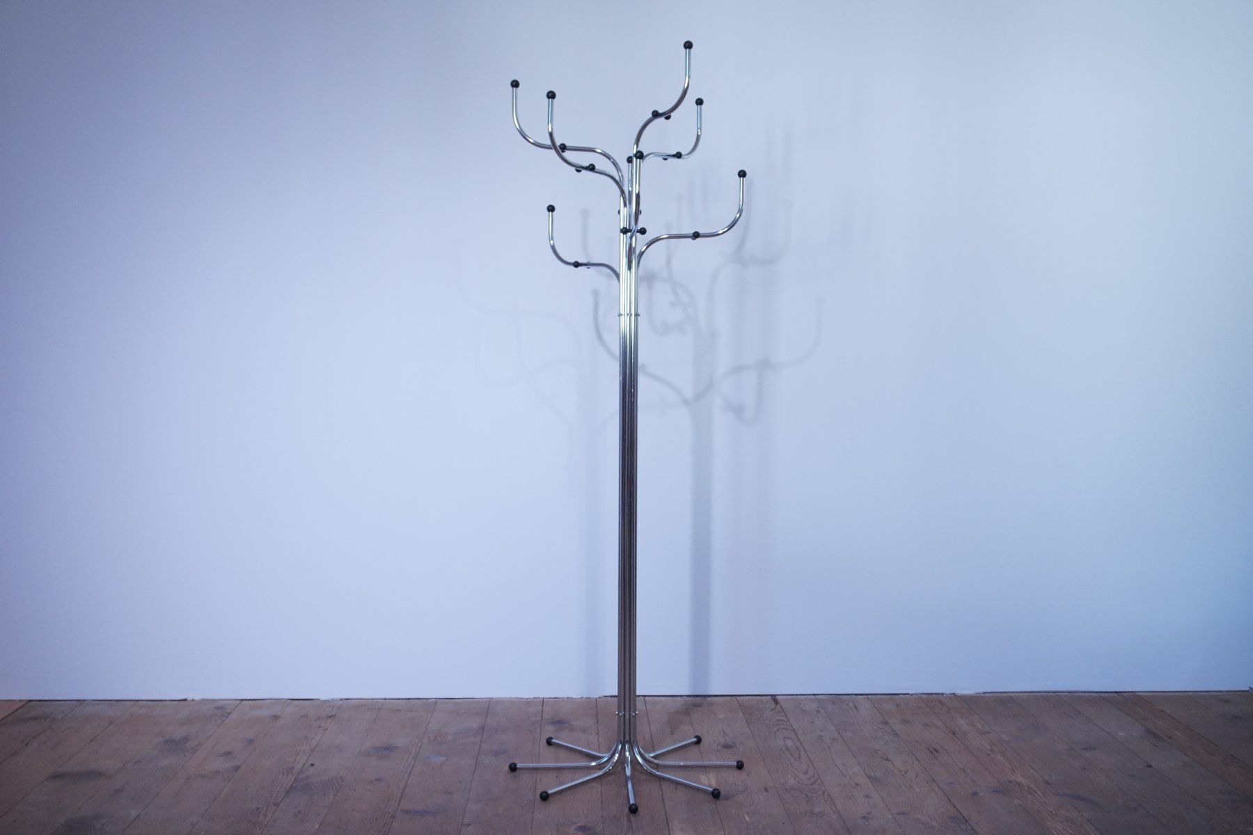 Fritz Hansen Guardaroba: Fritz Hansen Garderobenständer Coat Tree – Usato da Bad Zurzach venduto da QLASSIQ