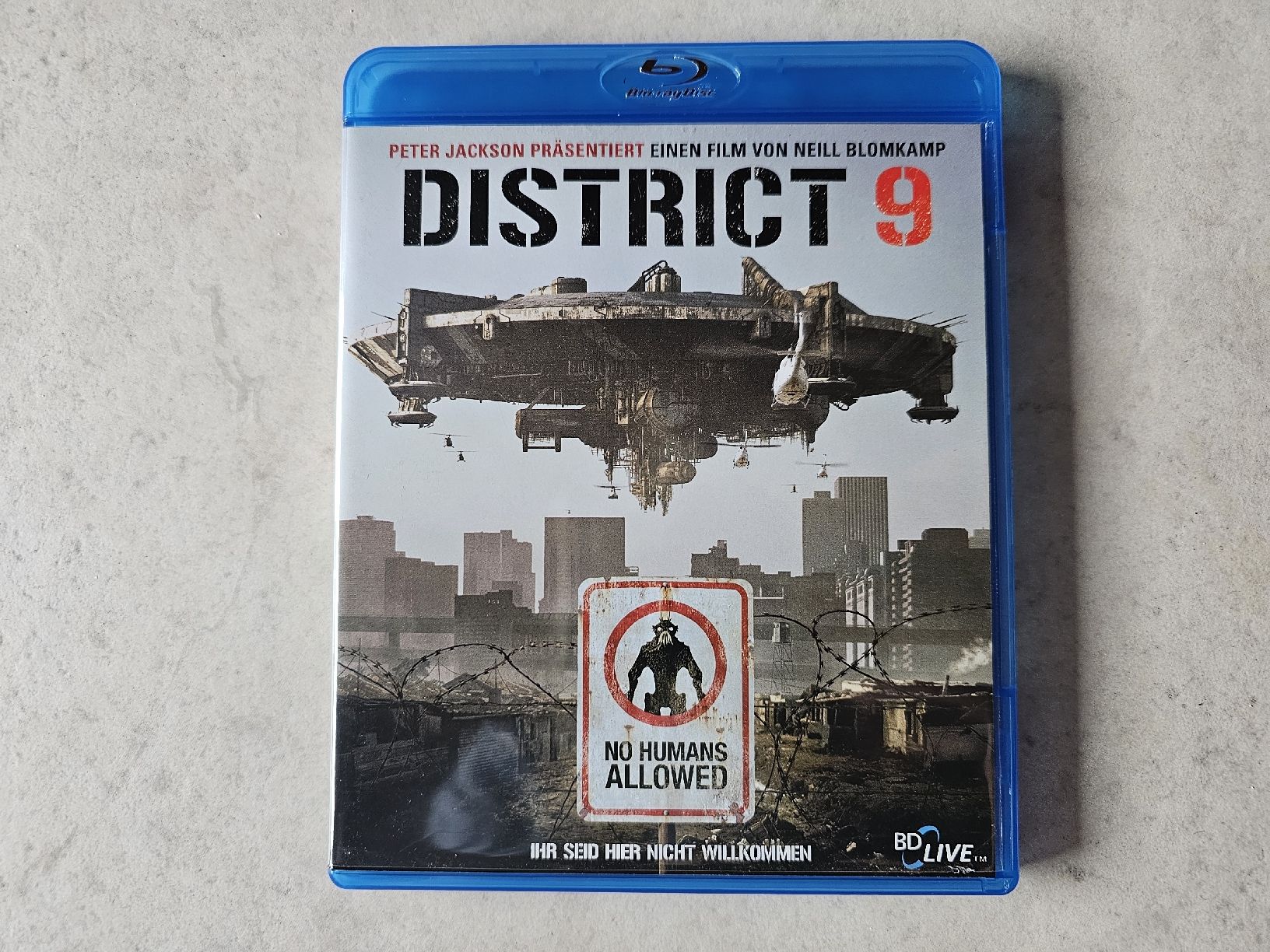 Tutti i DVDs: District 9  /  Bluray – Usato da Schneisingen venduto da backstore24