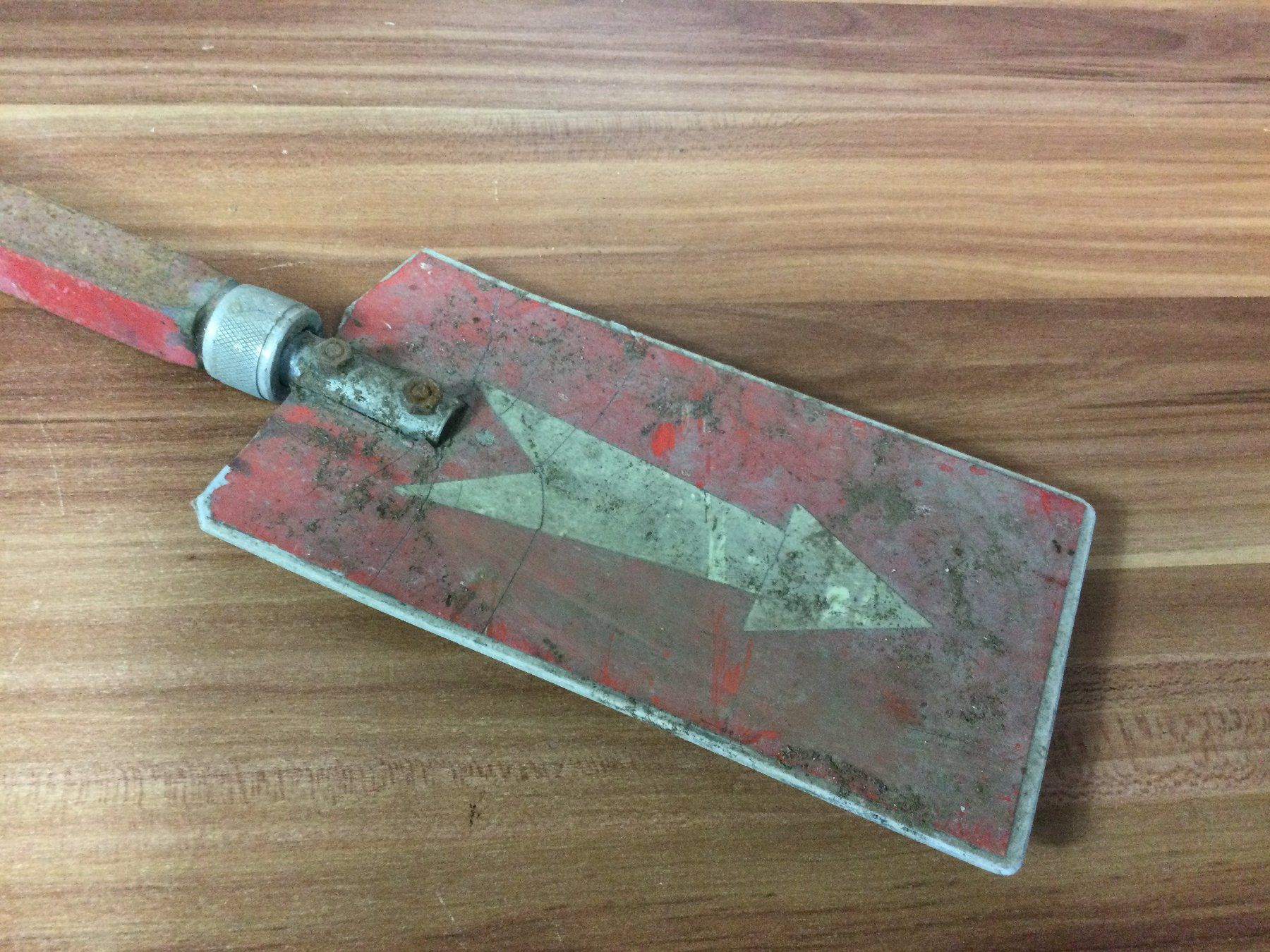 Traktoren: Alte gebrauchte Winkkelle mit Halterung zu Oldtimer – Gebraucht aus Wangen SZ von kuriosum12 4
