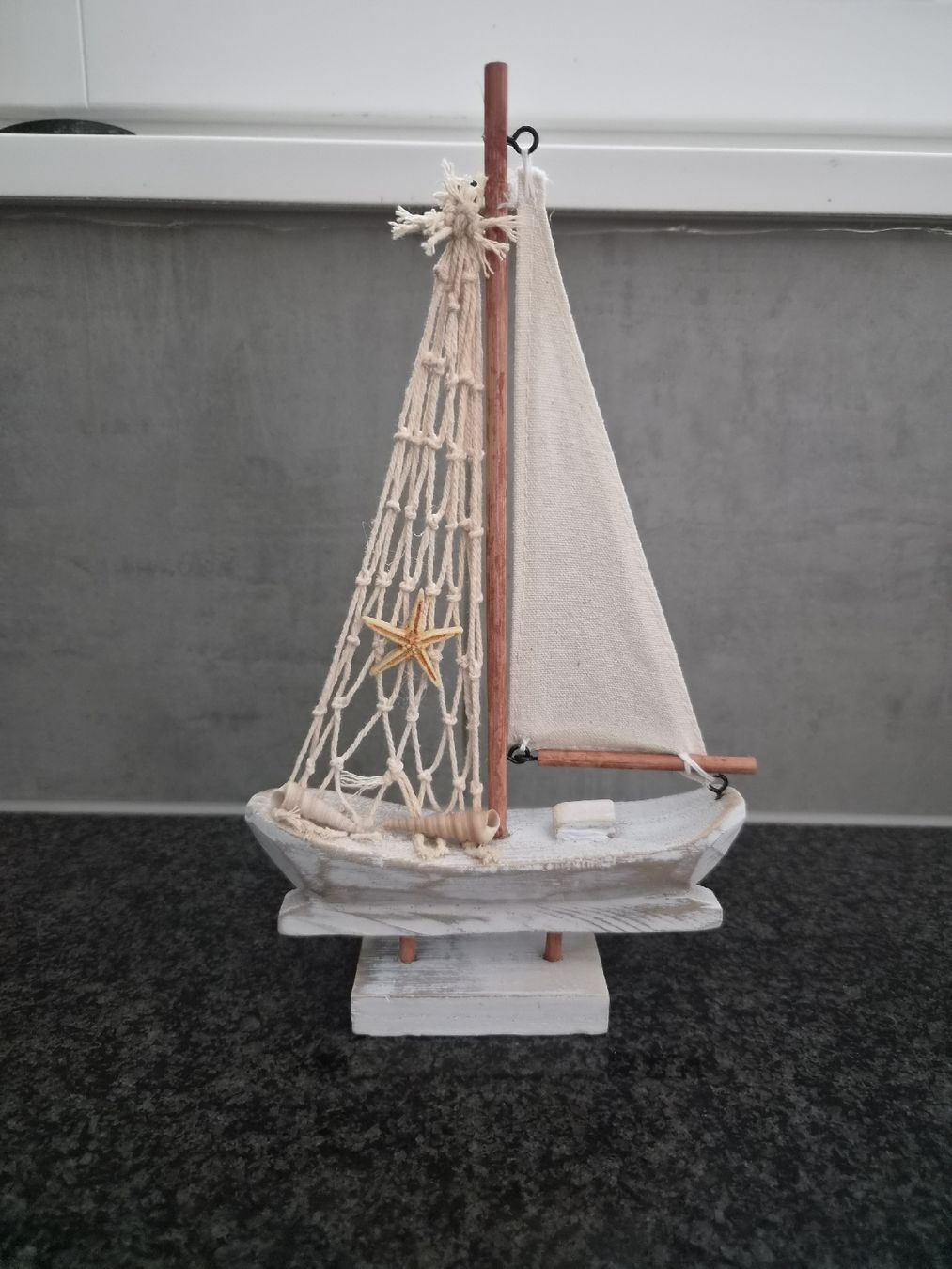 Migros Alle Dekorationen: Dekorations-Segelboot weiss maritimer Stil Deko Schiff – Neu (gemäss Beschreibung) aus Niederrohrdorf von Miripfiri