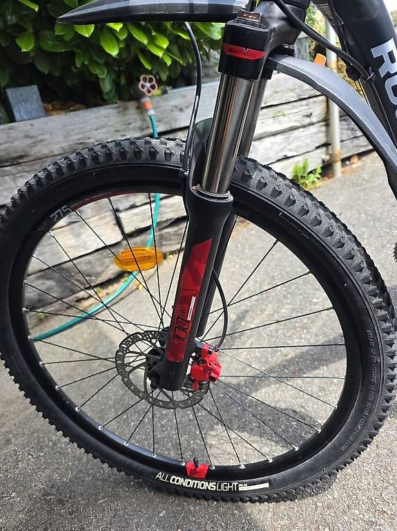 Decathlon Vélos: Gebrauchtes Mountainbike – D'occasion à Seftigen par Ben_1980_Appel 4