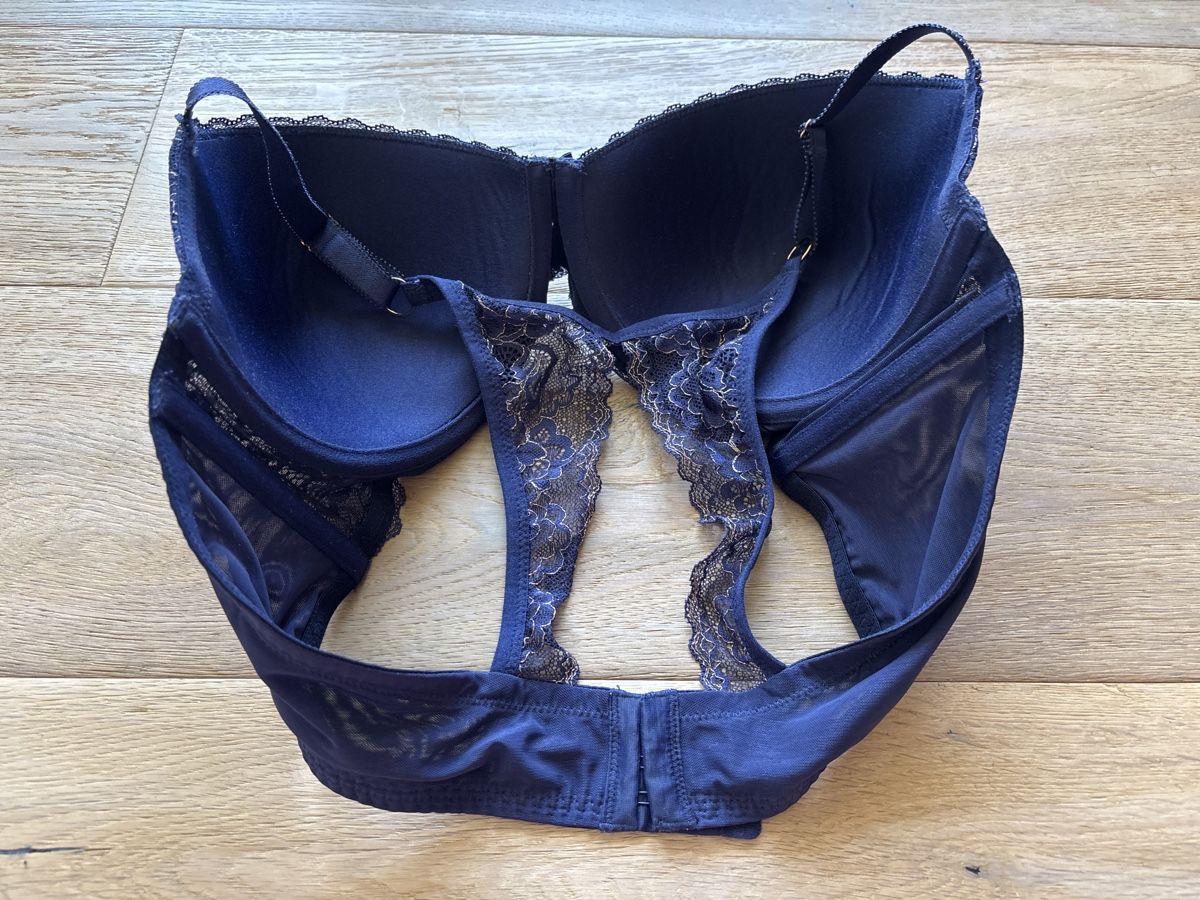 C&A Altra biancheria intima: Dunkelblauer BH mit Spitze, neuwertig, Grösse 85 D – Nuovo (secondo la descrizione) da Hendschiken venduto da Uraniali 4