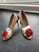 Katy Perry Rose pumps