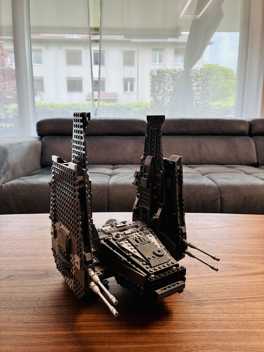 Lego Kit di costruzioni: LEGO Kylo Ren’s Command Shuttle – Usato da Pfungen venduto da Cra87 4