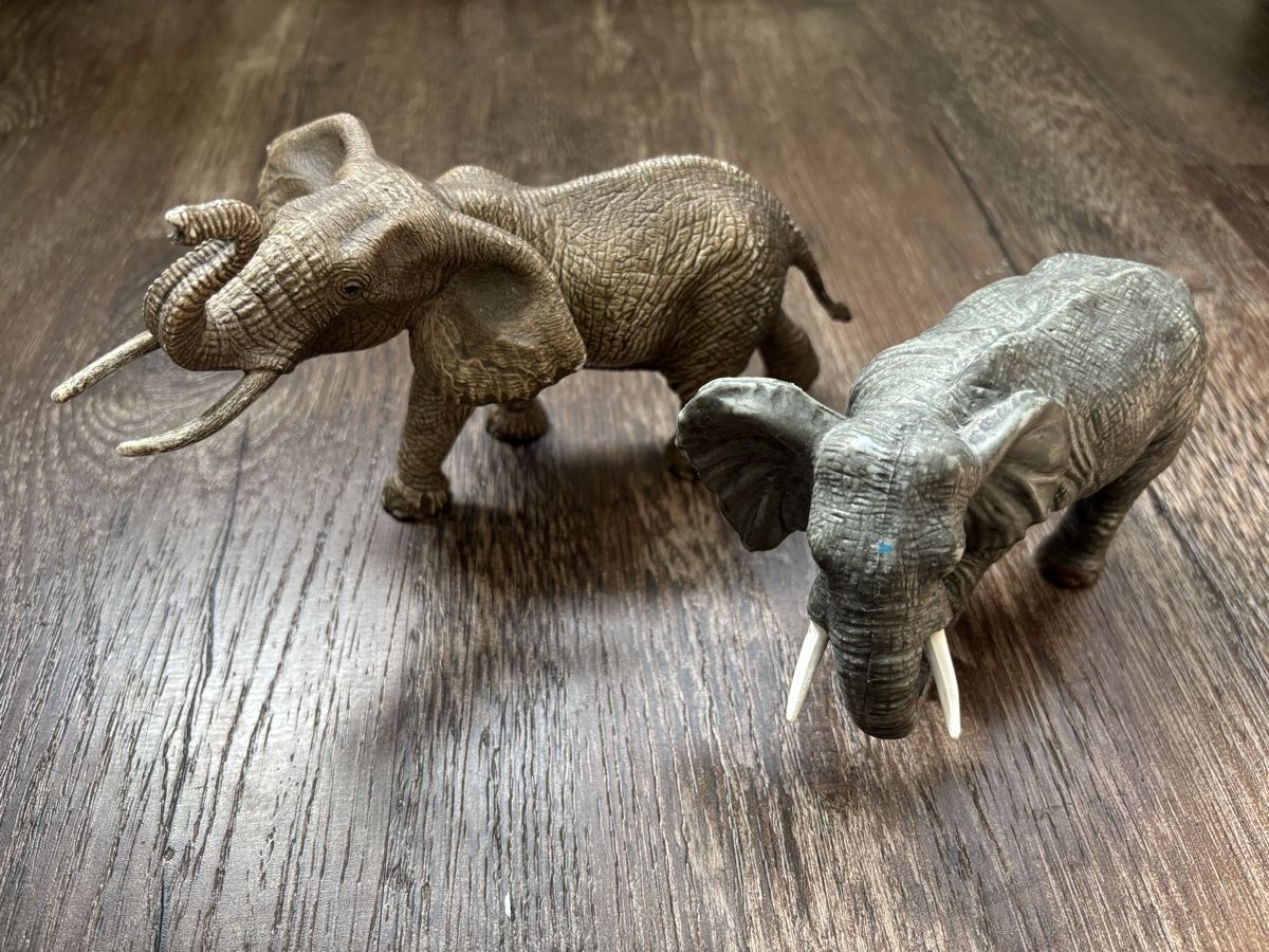 Schleich Giocattoli: Elefanten Spielfiguren – Usato da Neuendorf venduto da flury4623 1