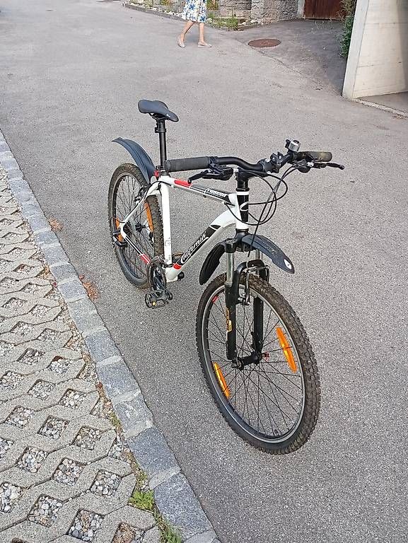 Velos: Mountain Bike California Tucson 26" – Gebraucht aus Gorduno von mor_y5bd