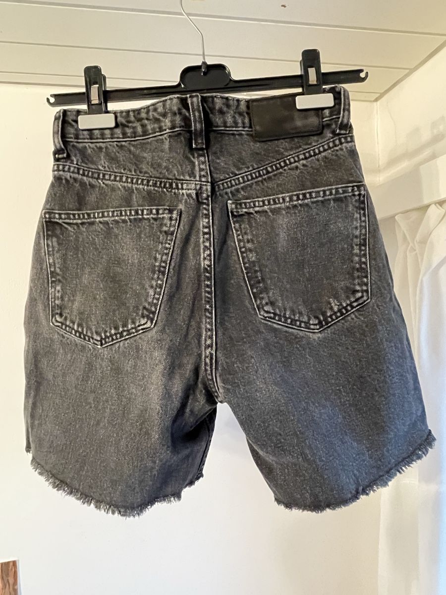 Pull&Bear Jeans: Shorts – Gebraucht aus Nottwil von sil_tn5k 1