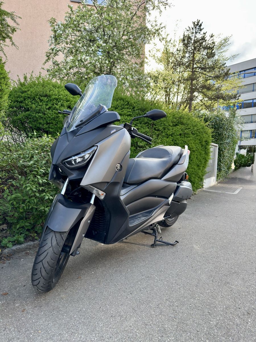 Yamaha Scooter: Yamaha XMAX 300 mit ABS – Usato da Zürich venduto da Daveischda
