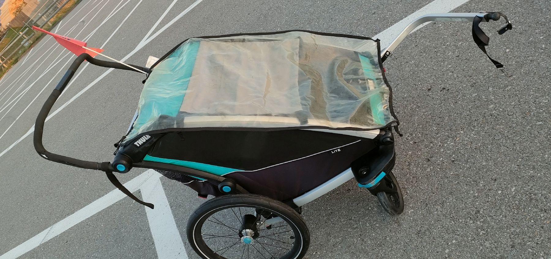 Thule Anhänger: Thule chariot lite 2 places – Gebraucht aus Riaz von Tobydesmonts 4