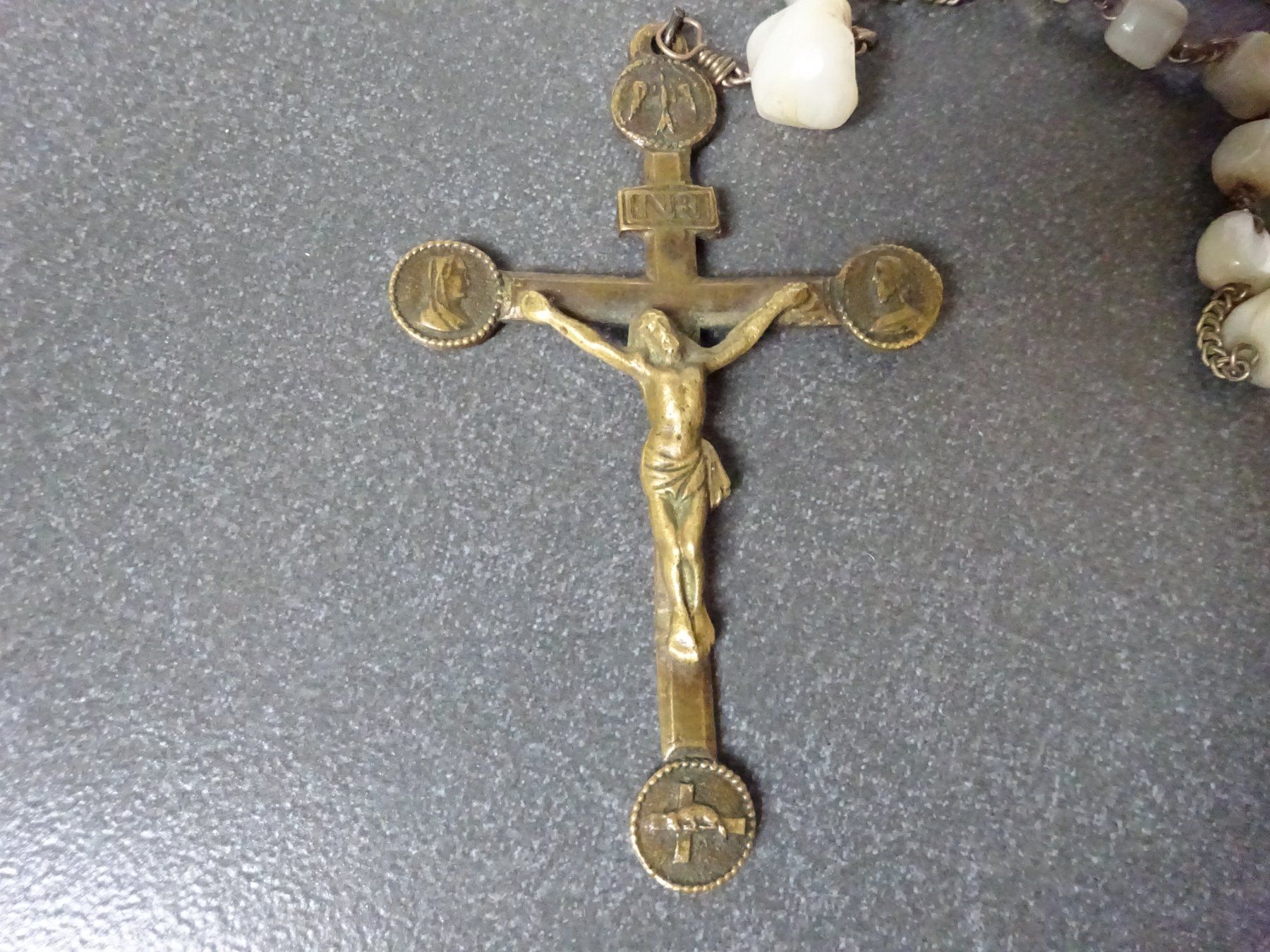 Altri gioielli: Antiker Rosenkranz Perlmutt / Pilger – Usato da Esslingen venduto da FetteSchnecke 3