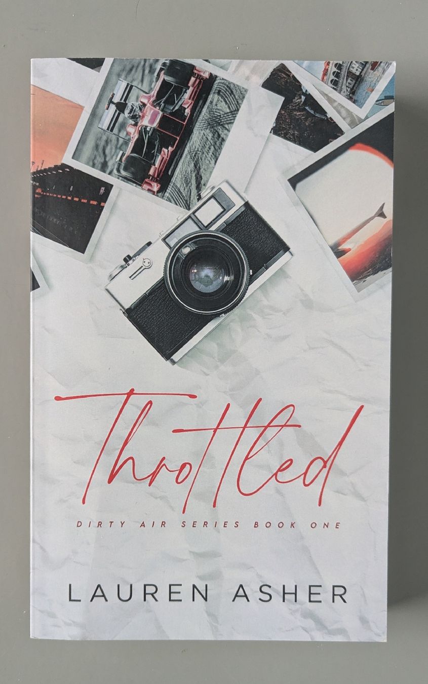 Libri: Throttled - Lauren Asher – Usato da Dietikon venduto da Bhelbling