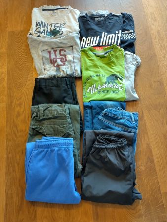 Kleiderpaket Hosen, T-Shirts und Langarmshirts, Gr. 158