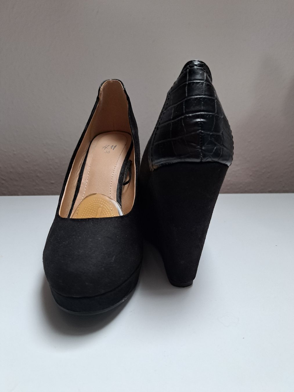 Scarpe da donna: Keilabsatz Schuhe Gr 38 – Nuovo (secondo la descrizione) da Gommiswald venduto da Cyndi5 2