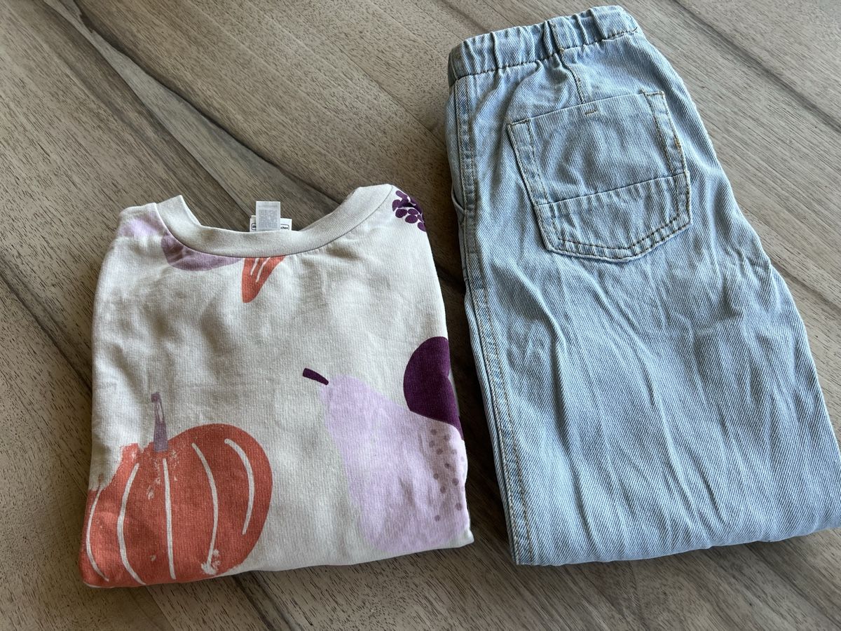 Lotti & Set di vestiti: Jeans Hosen Pullover Mädchen Gr. 122 – Usato da Eglisau venduto da yd55