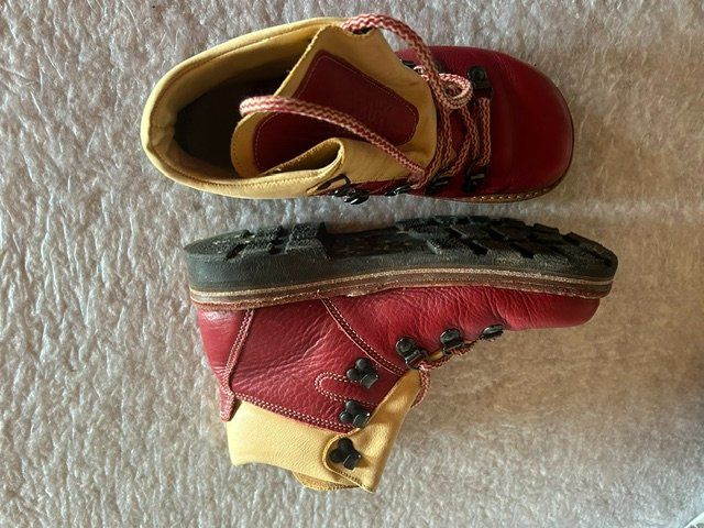 Scarpe da donna: Damen Leder-Wanderschuh, rot-creme, Grösse 38 – Usato da Biel/Bienne venduto da 3591ren 1