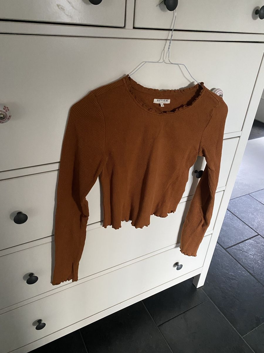 Pullover & Sweatshirts: Kurzpulli von Reviev, gerippt, Gr. S,   – Neu (gemäss Beschreibung) aus Goldau von Rjn
