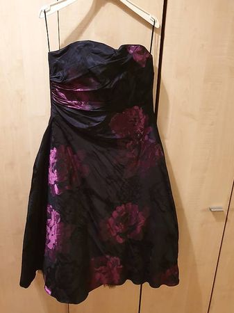 Elegantes Abendkleid Gr. 38, schwarz/lila, neuwertig