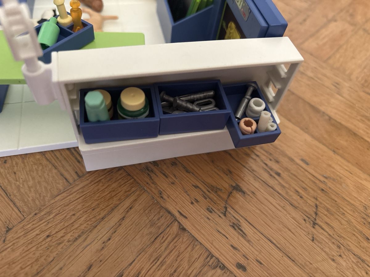 Playmobil Spielzeuge: Spielzeug-Tierarztpraxis von Playmobil – Gebraucht aus Bremgarten b. Bern von shana3047 2