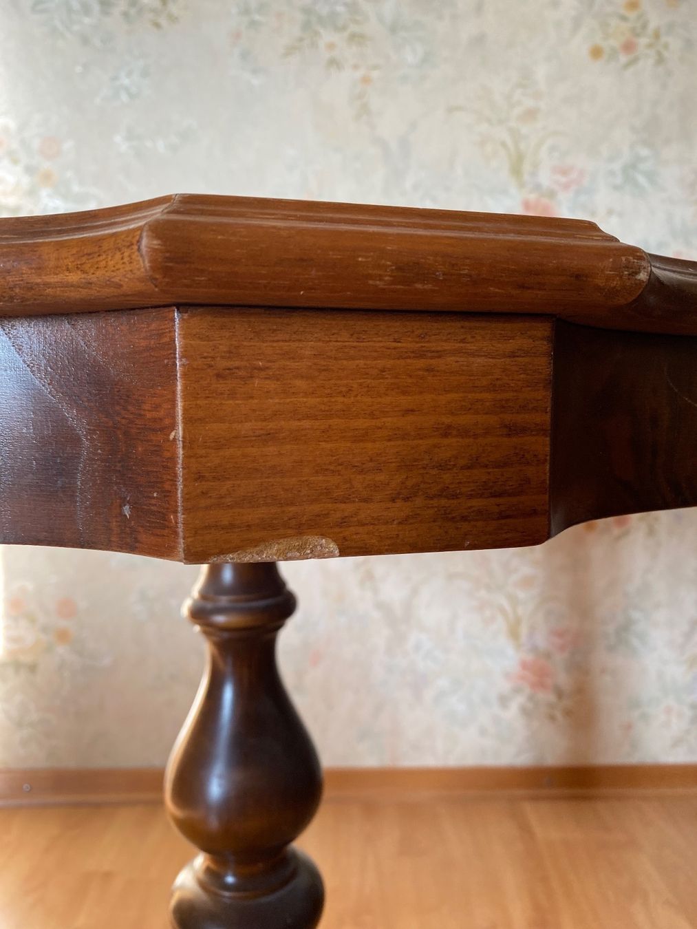 Tavoli: Table guéridon en bois – Usato da Bussigny venduto da jotryfs 7