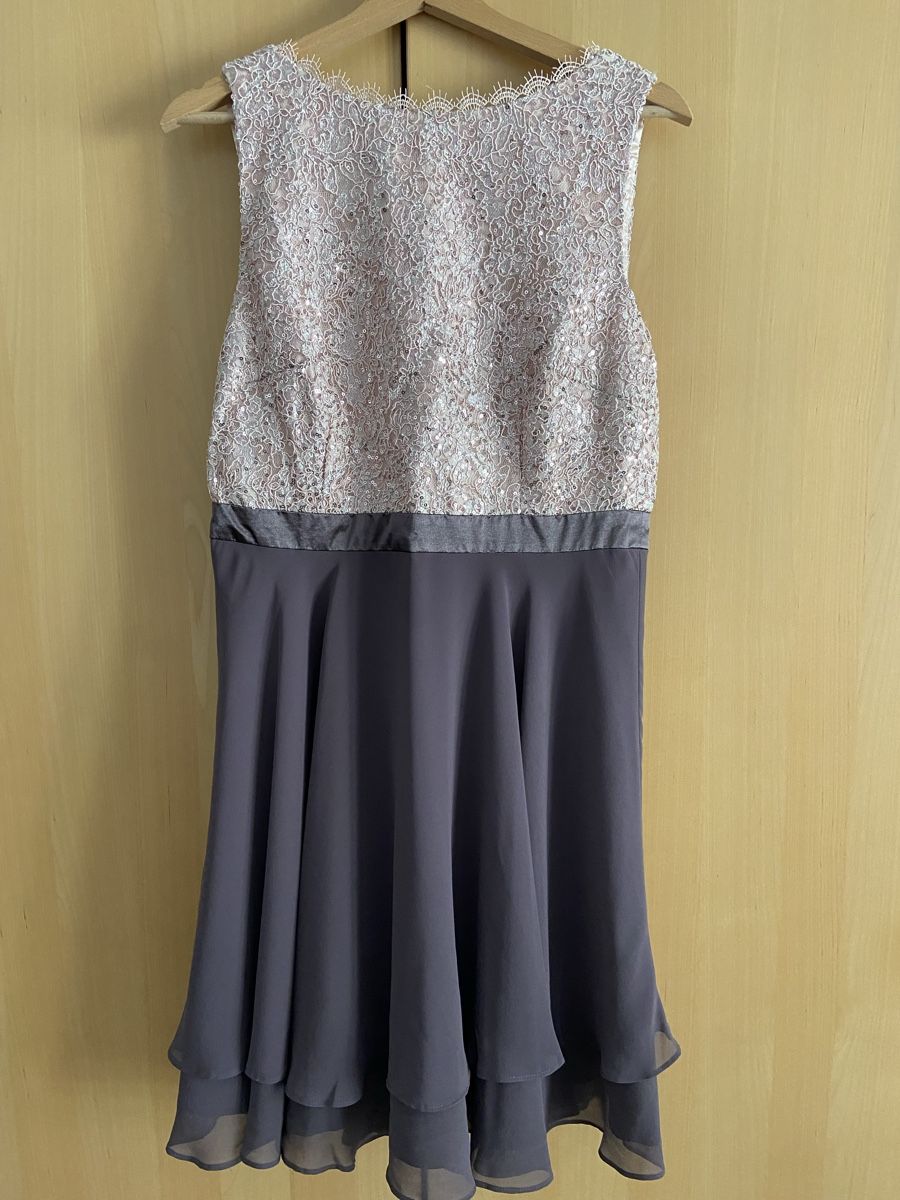 Vestiti: Cocktailkleid Grösse 42 – Usato da Täsch venduto da Dmoosi