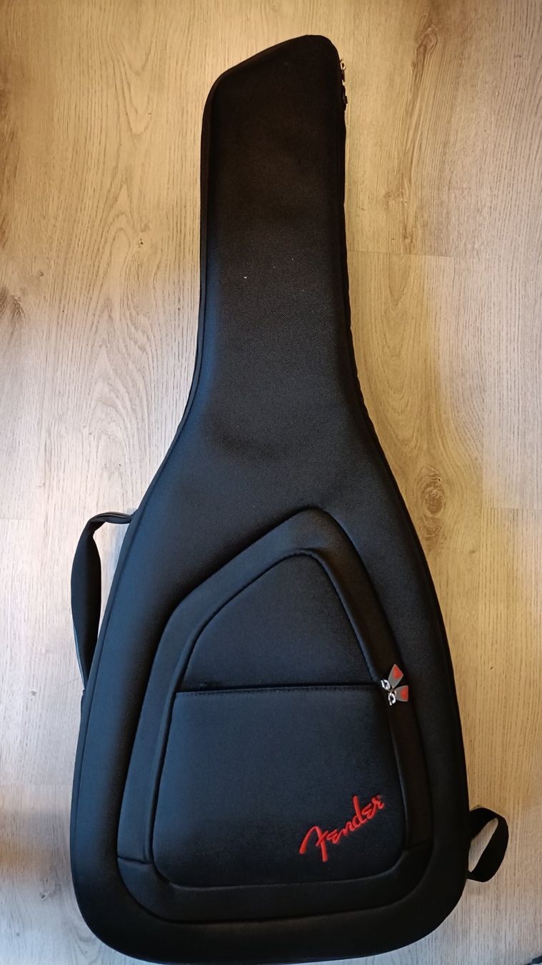 Fender Instruments de musique: Fender American Acoustasonic Stratocaster – D'occasion à Chur par Mur0 5