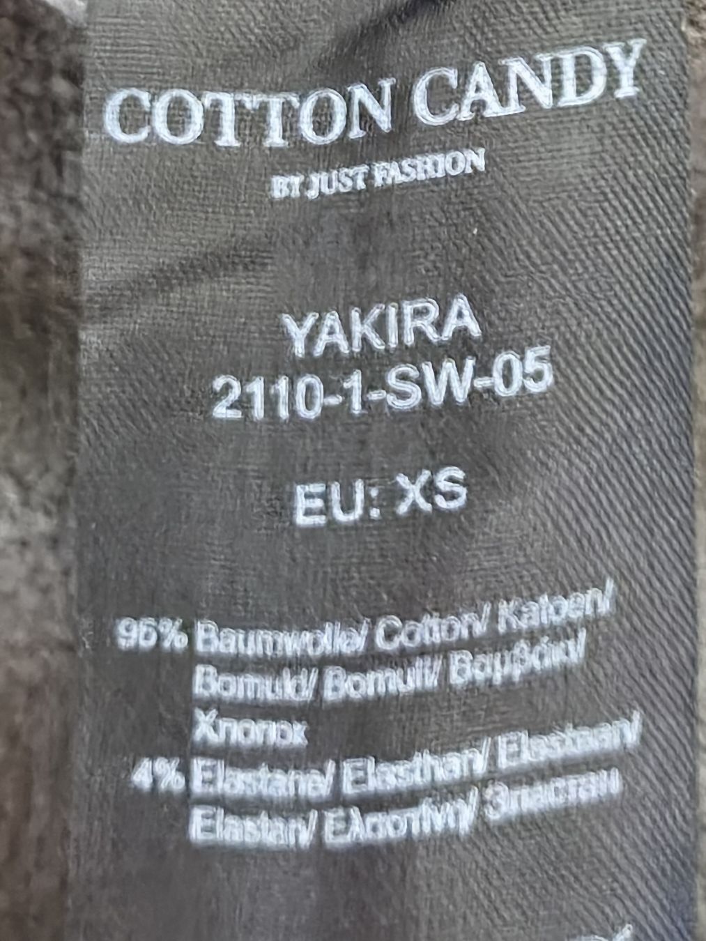 Pullover & Sweatshirts: Cotton Candy Pullover Kragen XS olivfarben  – Gebraucht aus KRIENS von Franzy_Blond10 4