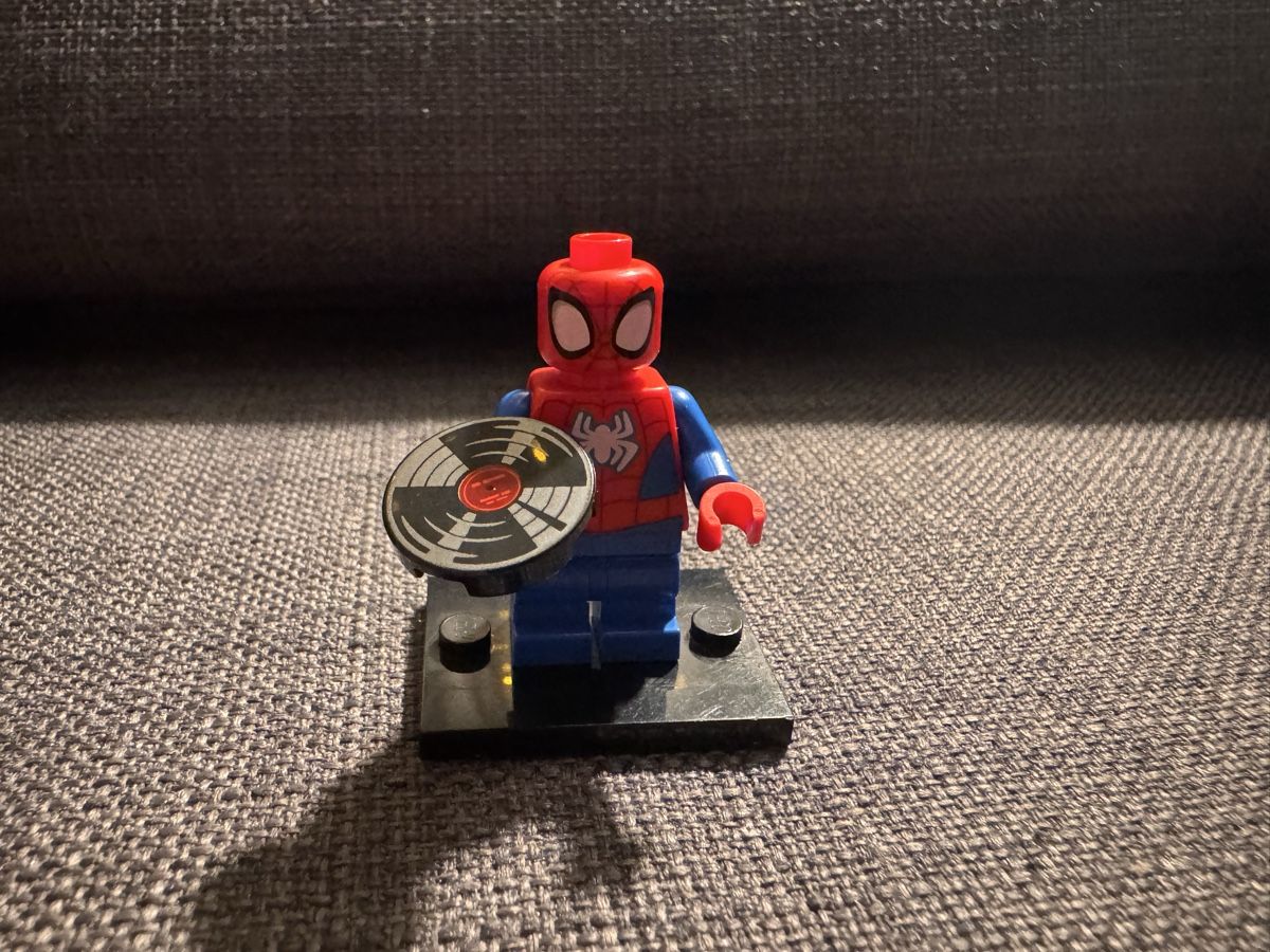 Lego Figuren: LEGO - Minifigur - Marvel - Spidermann – Neu (gemäss Beschreibung) aus Wetzikon ZH von thayreen