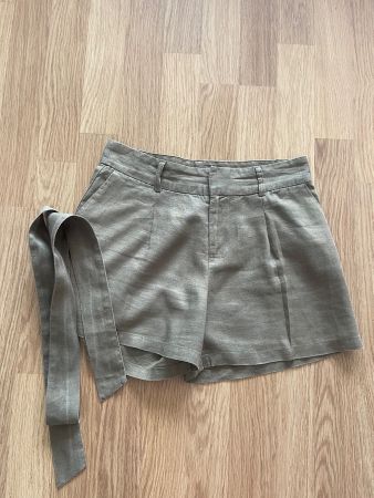 Leinen Damen Shorts mit Guertel  Groesse 40