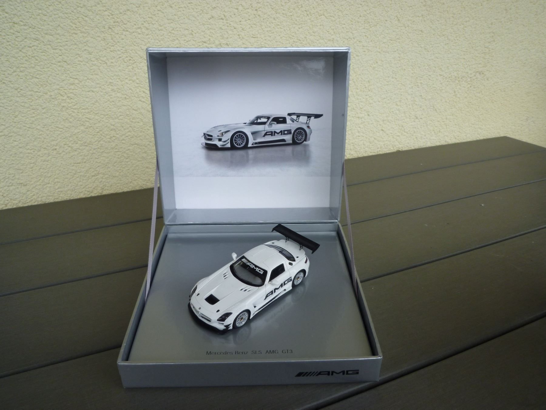 Mercedes-Benz Modellautos: Mercedes-Benz SLS AMG GT3 – Neu und originalverpackt aus Flawil von Imperiosud
