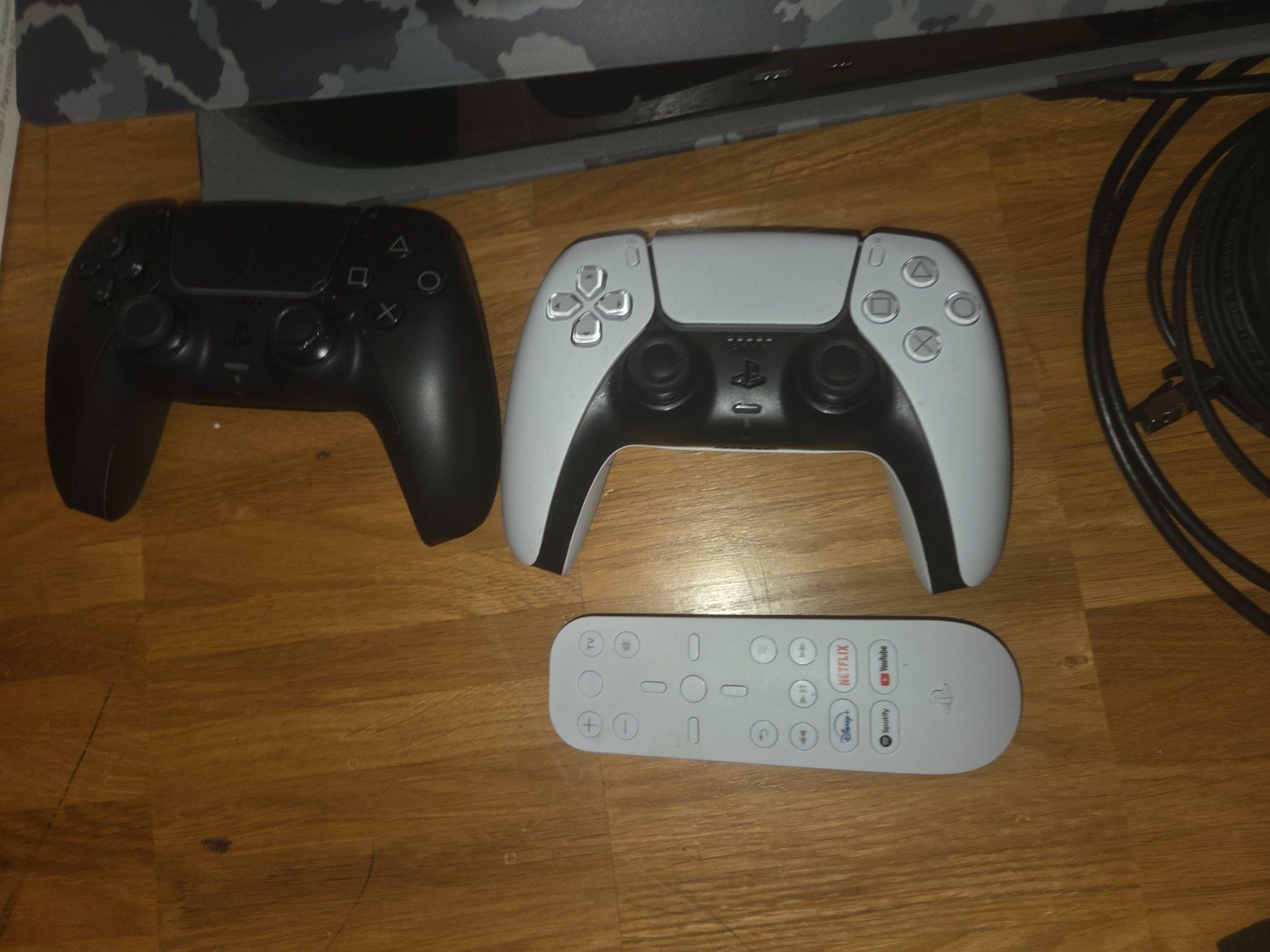 Sony Console: SONY PlayStation 5 Disc Edition Set – Usato da Pratteln venduto da 494th_panthers 3