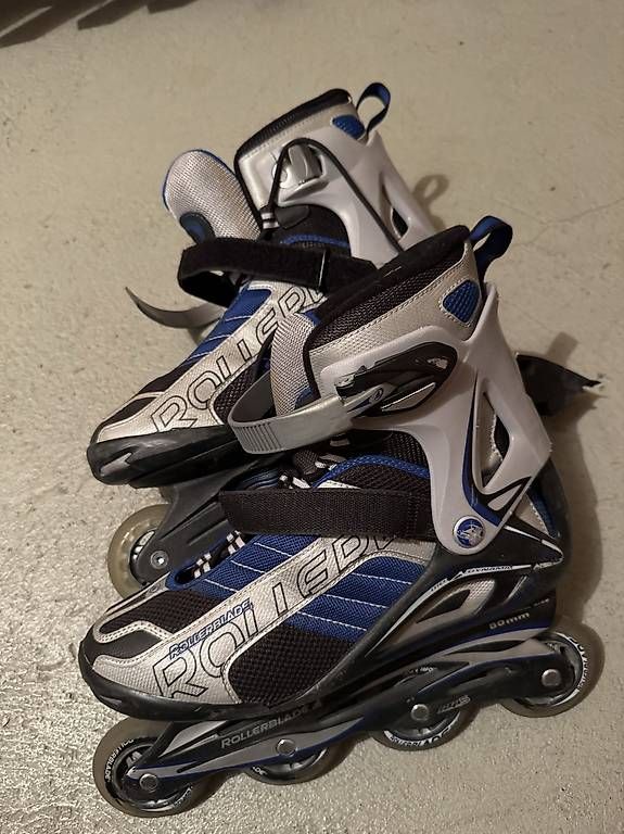 Patins à roul. & inline: Inlineskates / Rollerblades / Rollschuhe – D'occasion à Jona par Seraina_T