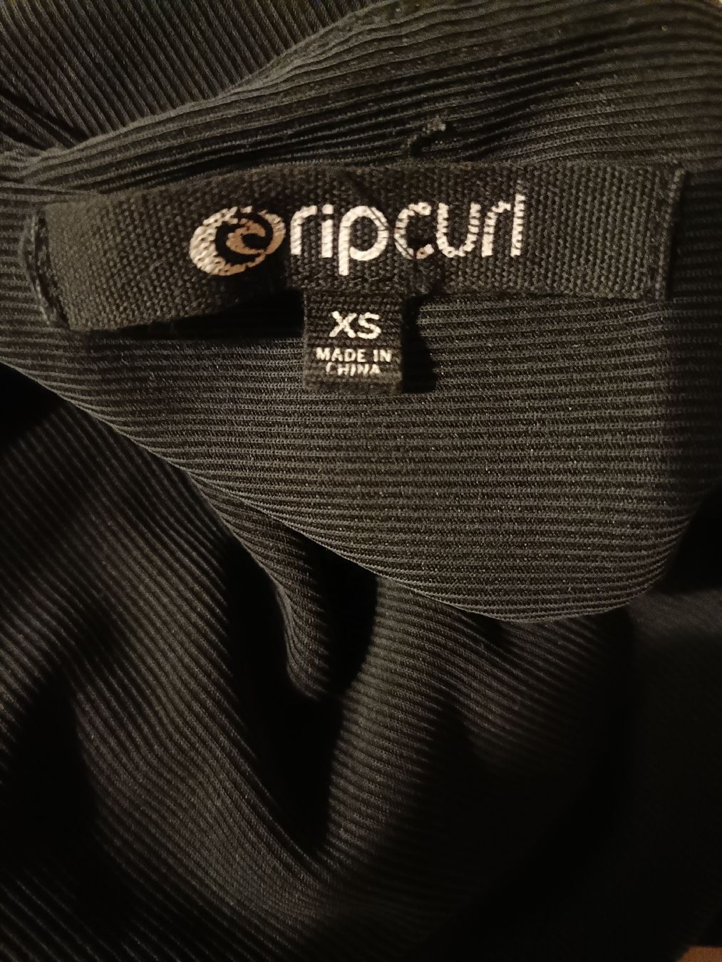 Rip Curl Vestiti: Combinaison Rip Curl noir - Taille XS – Usato da Vaulruz venduto da O_DDM 4
