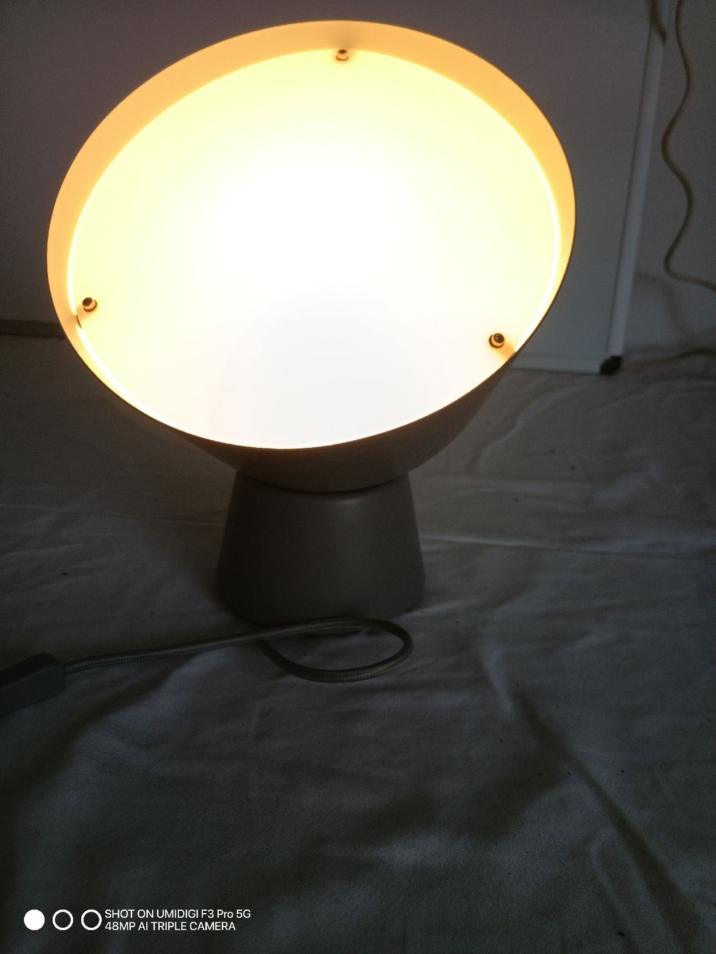 Lampade: Tischleuchte Design Ola Wihlborg grau Durchmesser  – Usato da Aarwangen venduto da to-hirschi 1
