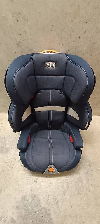 Auto-Kindersitze: Siège auto Chicco Oasys 2-3 FixPlus (Isofix) – Gebraucht aus Petit-Lancy von cinsua