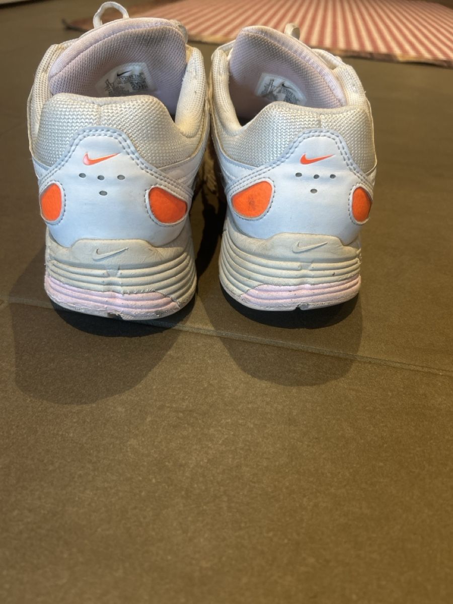 Nike Herrenschuhe: Nike Sneaker – Gebraucht aus Matzendorf von Fla5 2