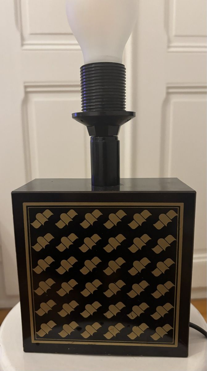 Lampade: Lampe de table vintage noire et dorée – Usato da Genève venduto da ati_tj8f 4