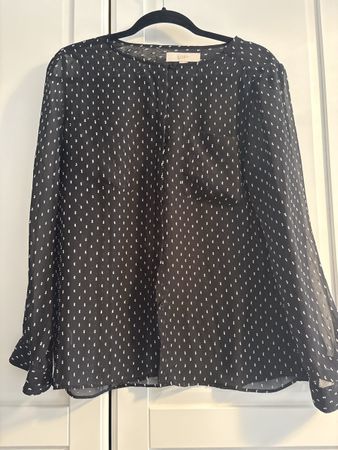 Polka dot blouse Size M