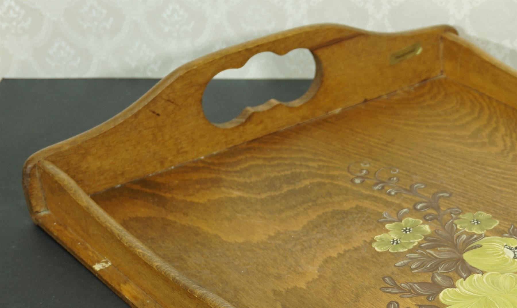 Servierplatten: Serviertablett Holz mit floraler Malerei – Gebraucht aus Meggen von Trouvaillen 7
