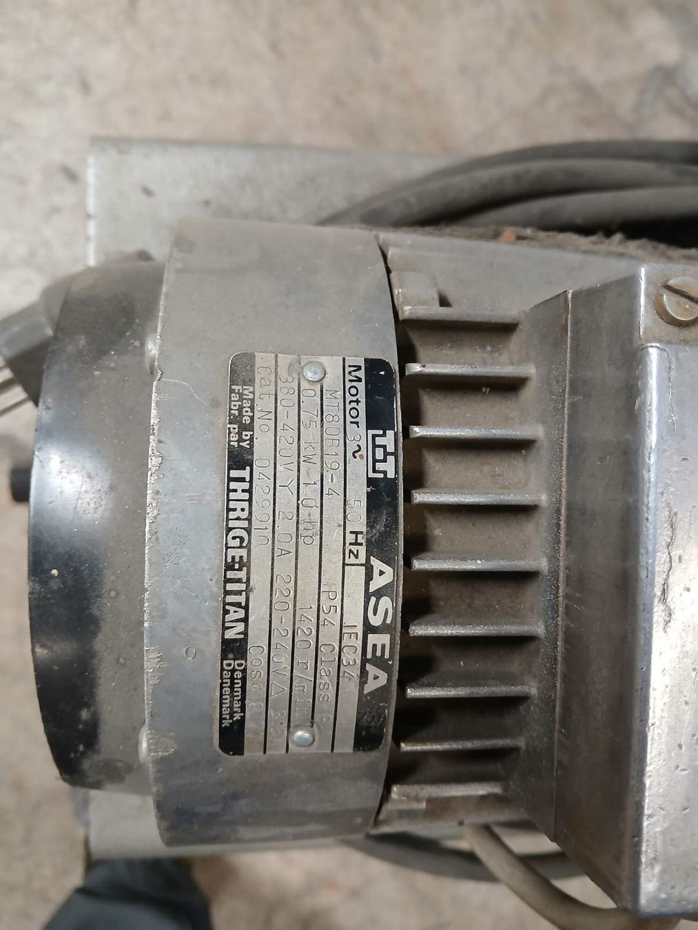 Compressori: Luftkompressor ASEA THRIGE-TITAN 0.75kW 220-240V gebraucht – Usato da Altdorf UR venduto da cue_mf9b 1