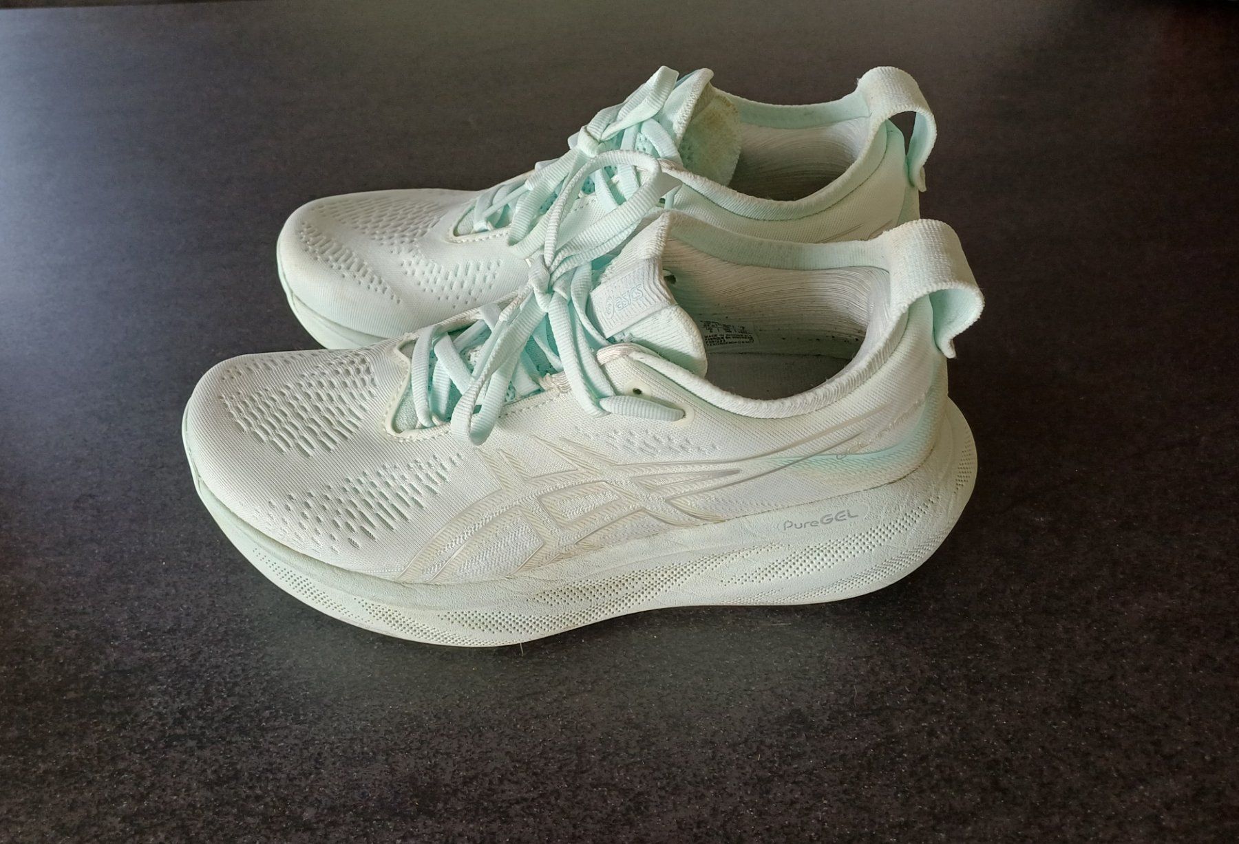 Asics Damenschuhe: Laufschuh von asics – Gebraucht aus Schmiedrued von muecle