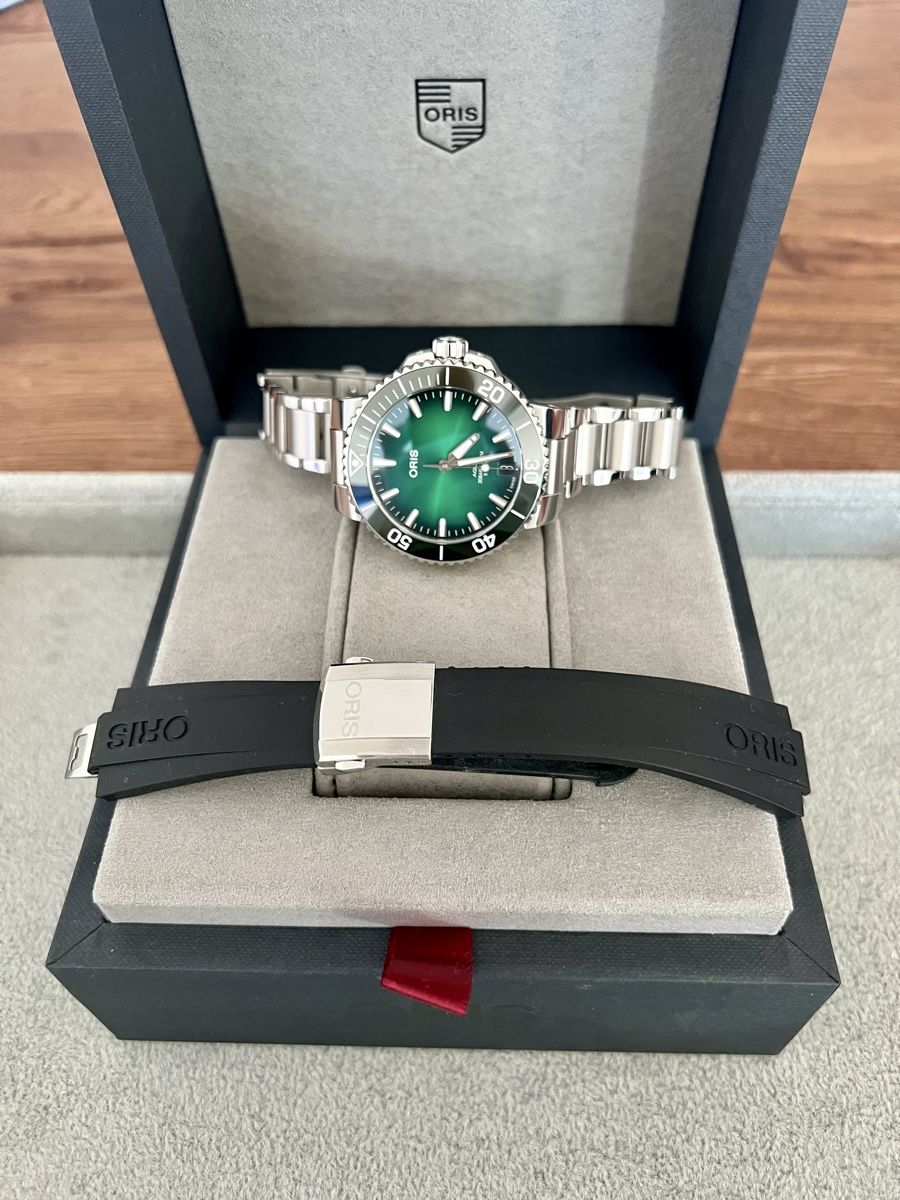 Oris Orologi: Oris Aquis Date I Full Set I Kautschukarmband – Usato da Solothurn venduto da branii.mac 1