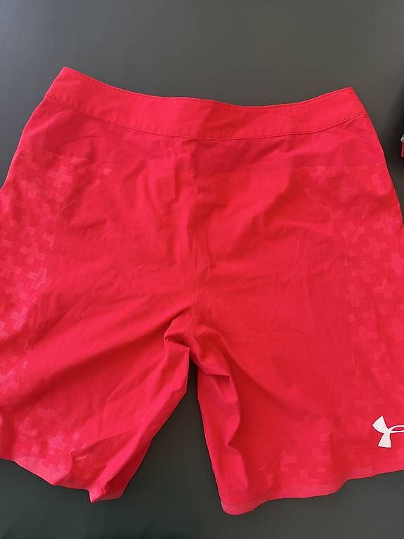 Pantaloni: Kurze Hosen Hurley 34 – Nuovo e nell'imballaggio originale da Luzern venduto da Sportstudentin 2