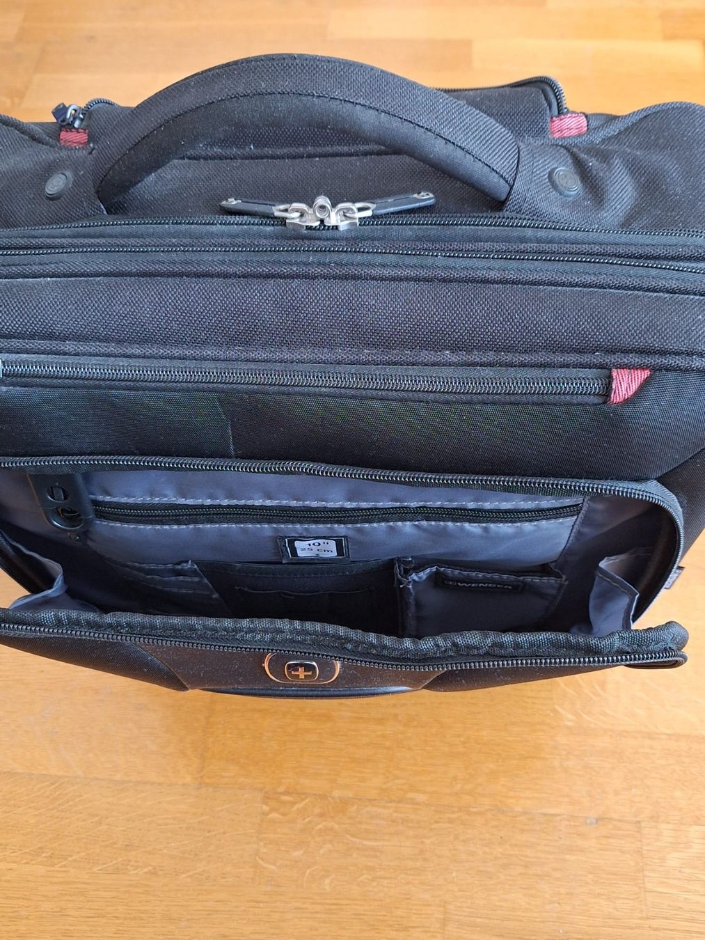 Valigie & Borse: Wenger Business-Trolley auf Rollen – Usato da Brunegg venduto da baettlerchuchi 2