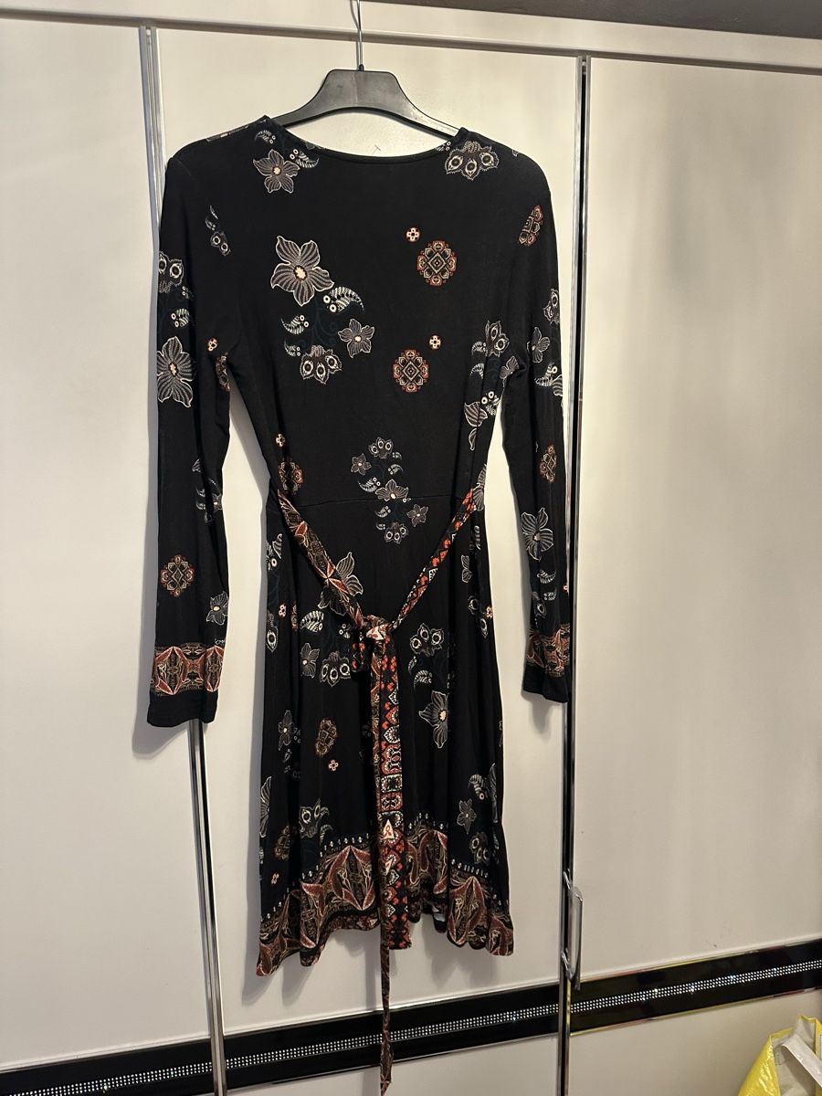 Desigual Vestiti: Damen Kleid Desigual Gr.M – Usato da Pfungen venduto da Outlet64 2