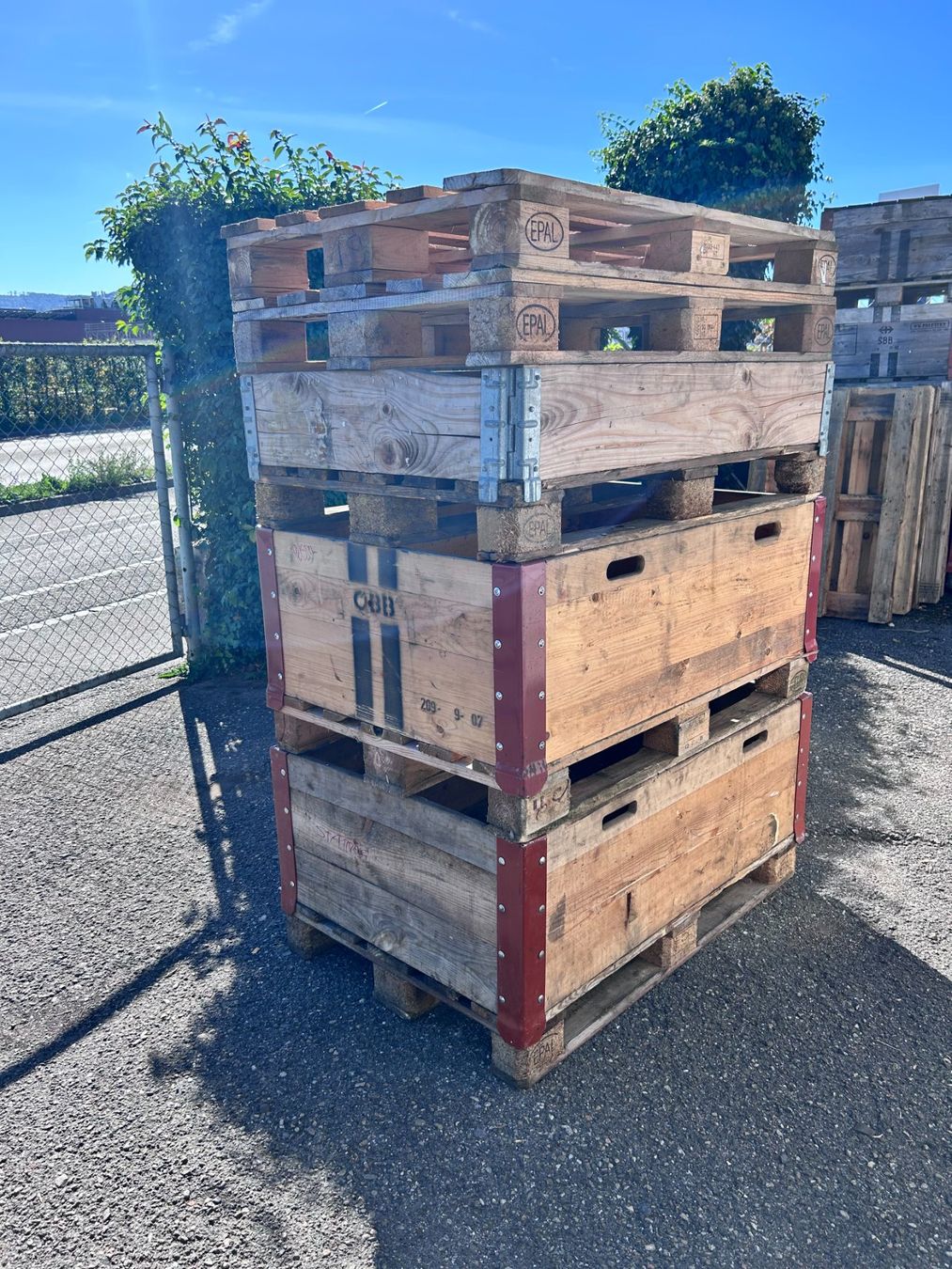 Pallets: Paletten + Rahmen – Usato da Münchenstein venduto da fransch 9