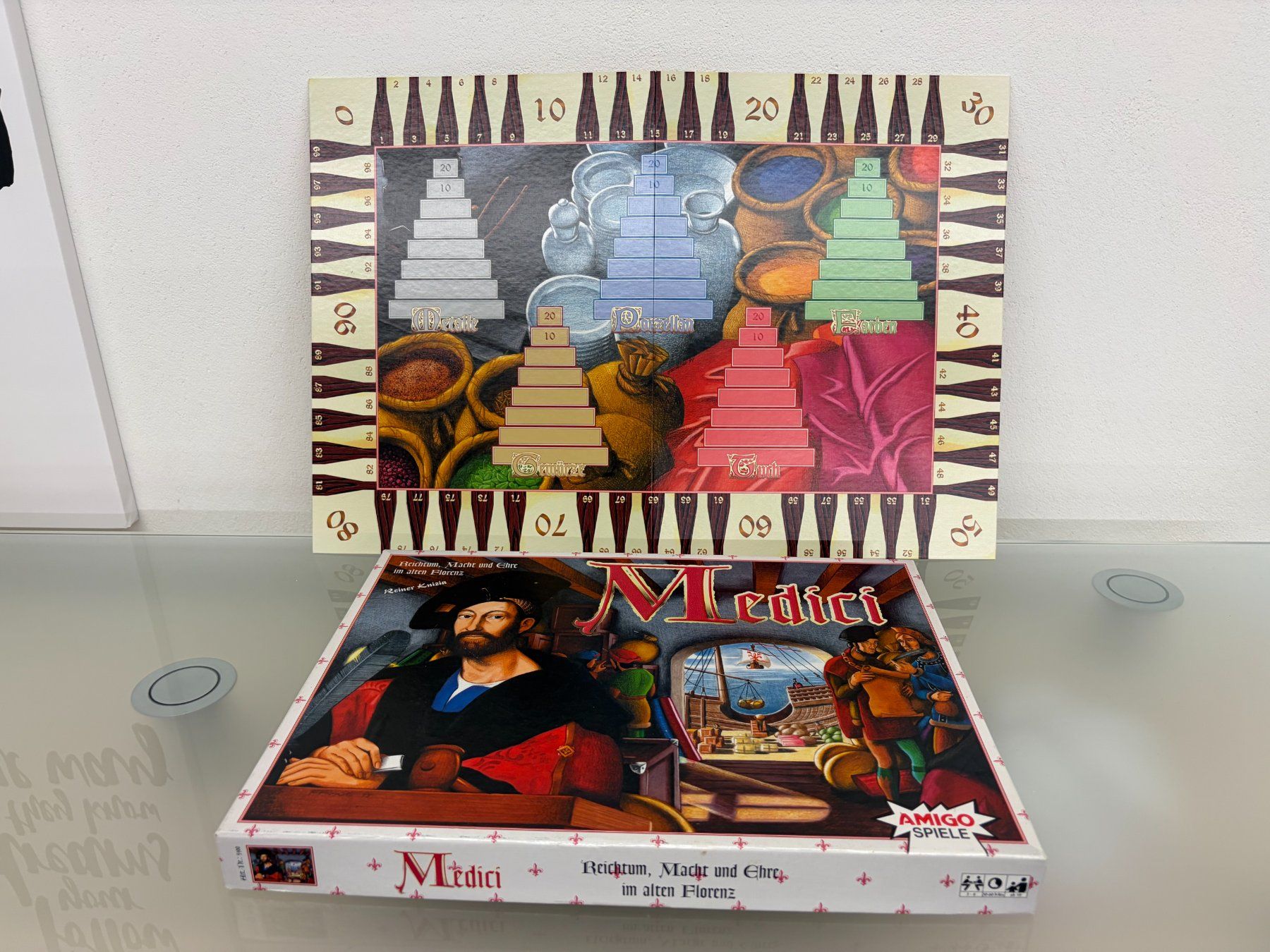 Amigo Spiele: Gesellschaftsspiel Medici – Gebraucht aus Galgenen von Crystaldisplay