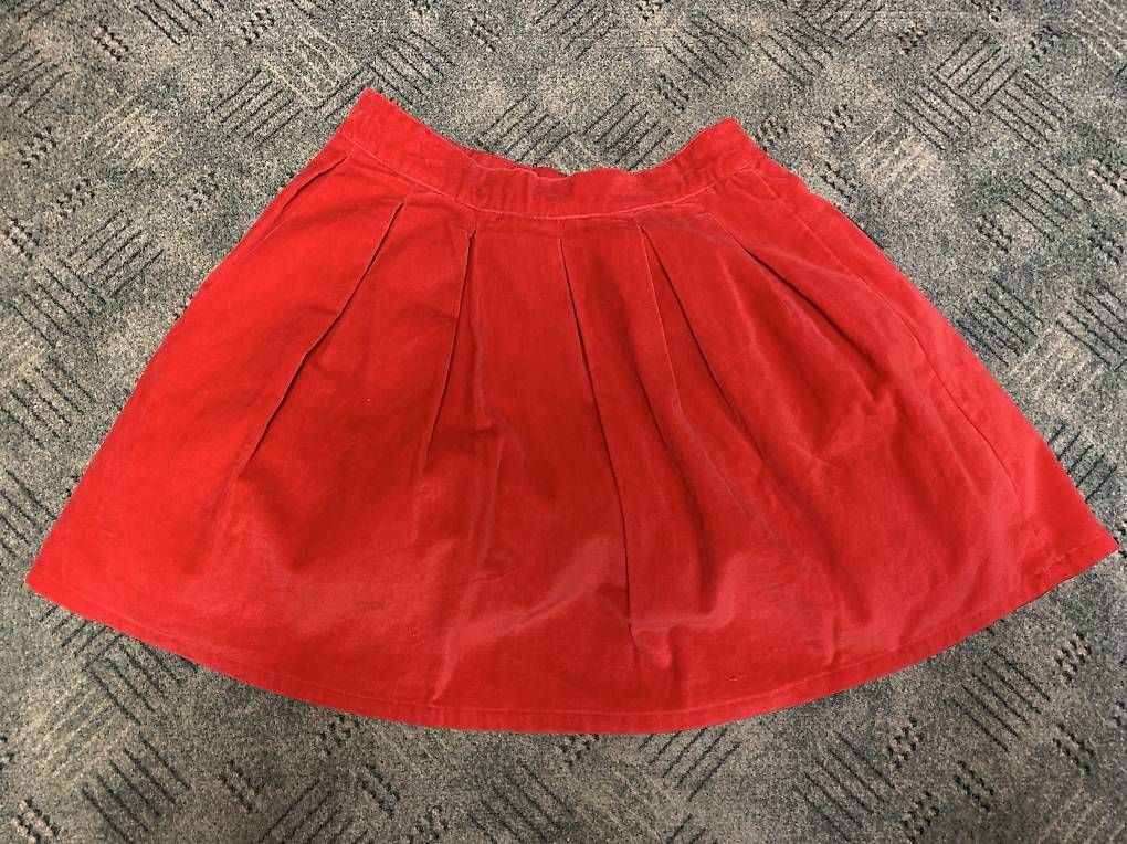 Vestiti & Gonne: Kinderrock roter Samt – Usato da Zürich venduto da lil_xr6x 1